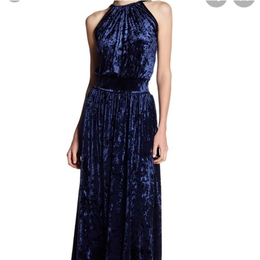 Go Couture Sleeveless Velvet Maxi Dress